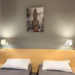 Amica Hotel 3*
